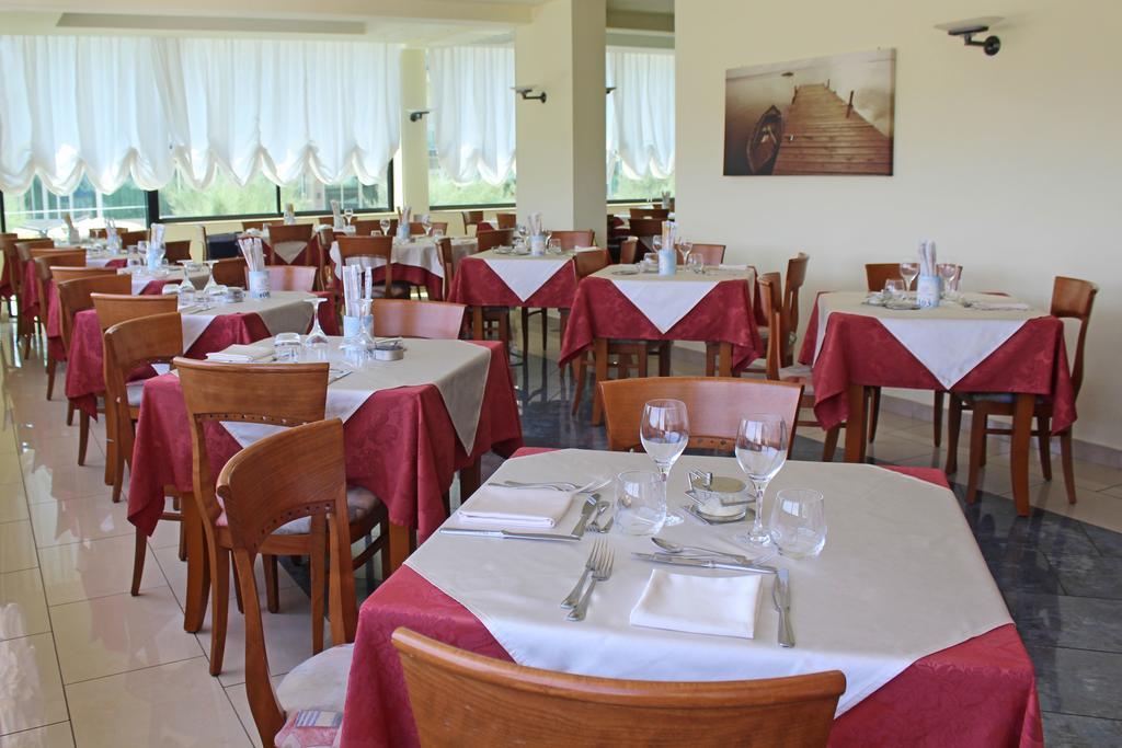 Hotel Delle Nazioni 밀라노마리티마 외부 사진