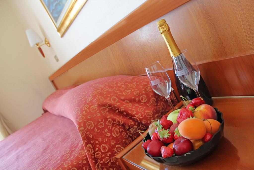 Hotel Delle Nazioni 밀라노마리티마 외부 사진