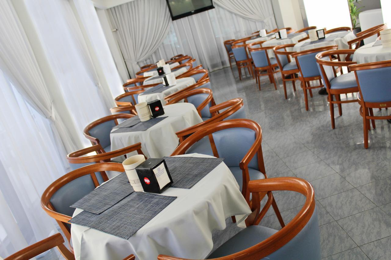 Hotel Delle Nazioni 밀라노마리티마 외부 사진